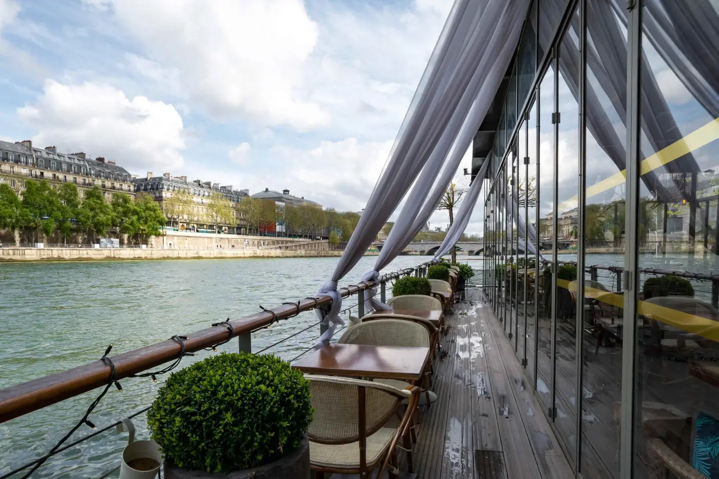 La Péniche de Flora, péniche, Aux portes de Paris, jusqu'à 450 personnes debout — photo 4