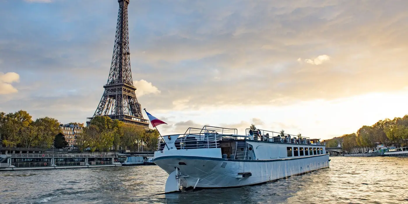 La Péniche de Melissa, péniche, Aux portes de Paris, jusqu'à 130 personnes debout — photo 3