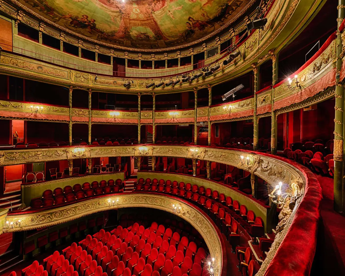 Théâtre du Gymnase Marie Bell, conférence et séminaire, Paris 10e, jusqu'à 180 personnes debout — photo 3
